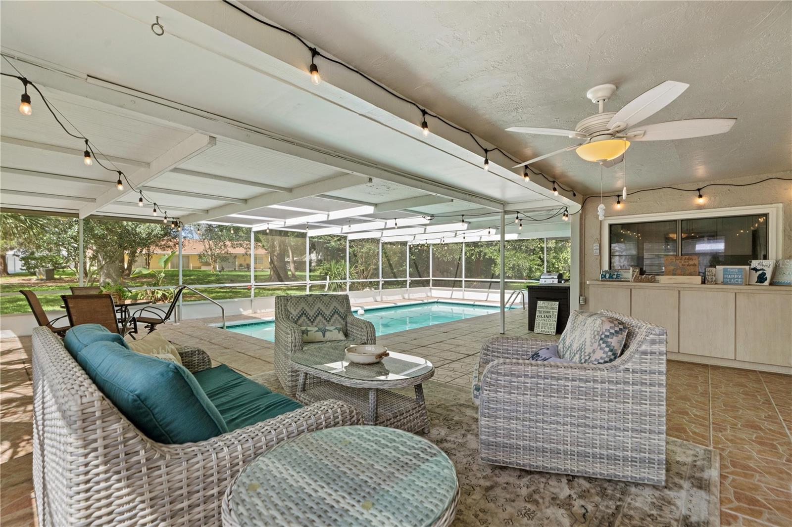 BEACON WOODS VILLAGE - Residential