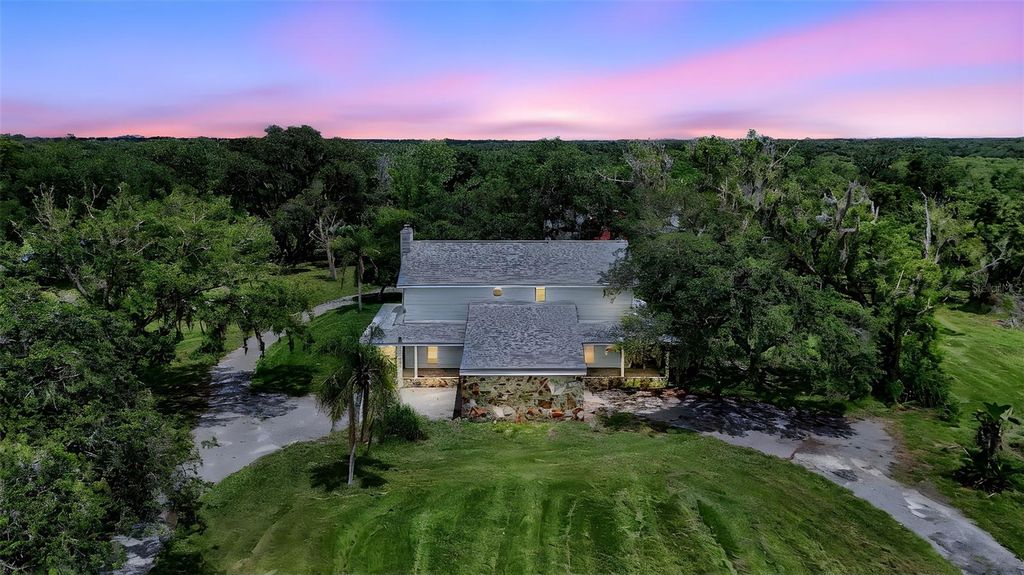 Photo of 6633 Old Ranch Road, Sarasota, FL 34241 (MLS # A4656292)