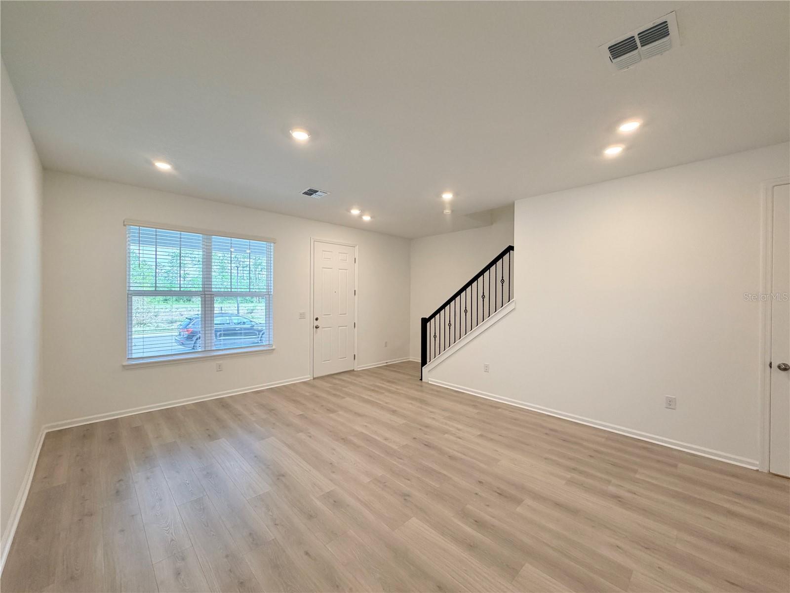 SERENADE AT OVATION - Residential Lease