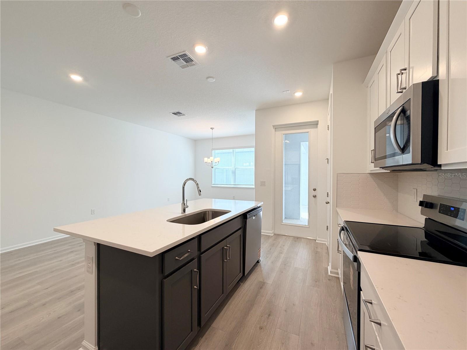 SERENADE AT OVATION - Residential Lease