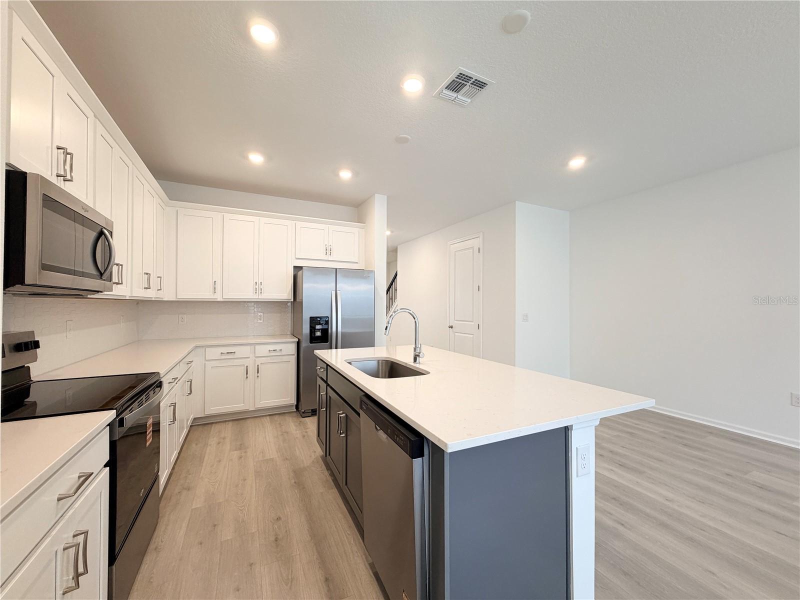 SERENADE AT OVATION - Residential Lease