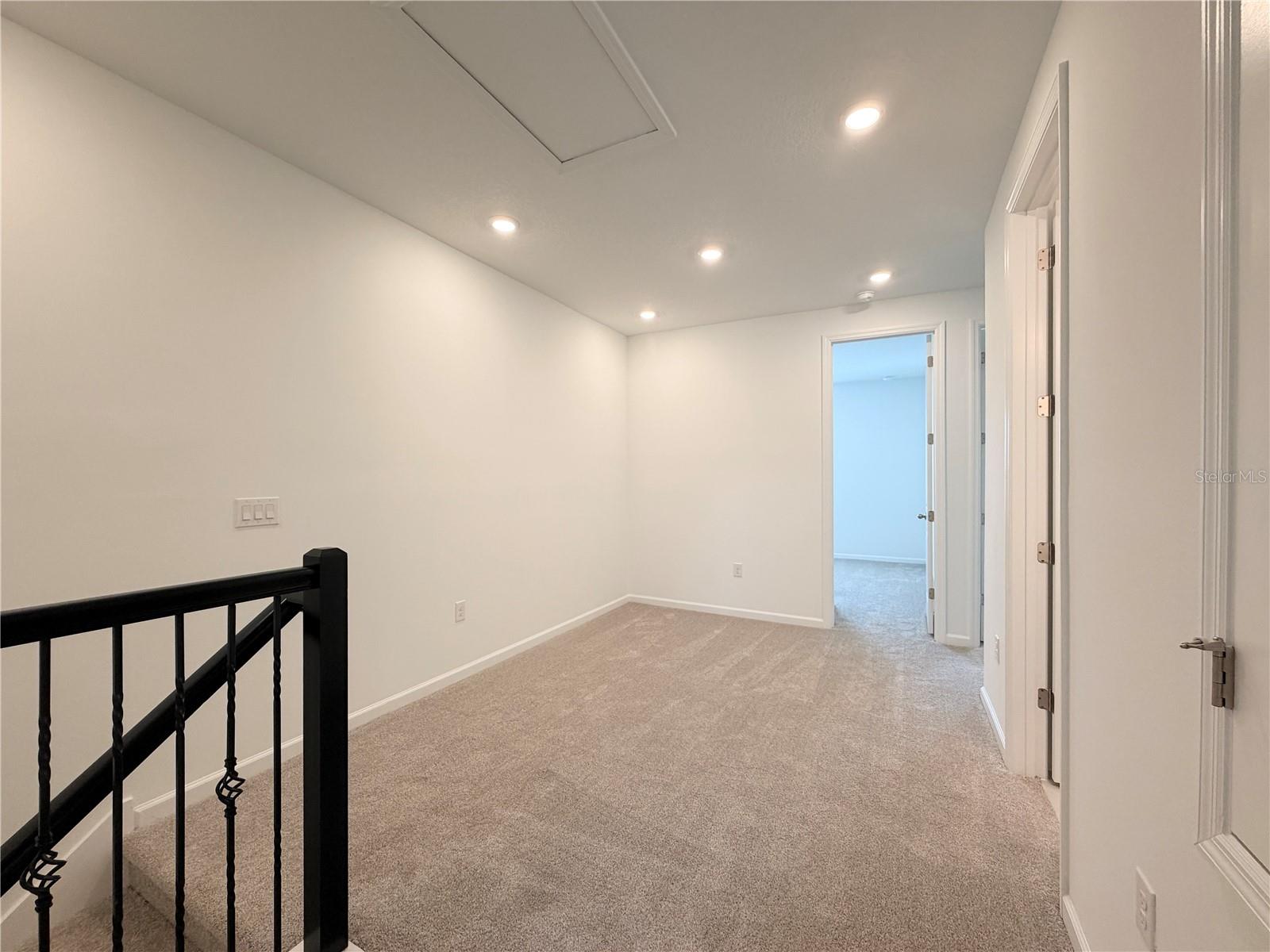 SERENADE AT OVATION - Residential Lease