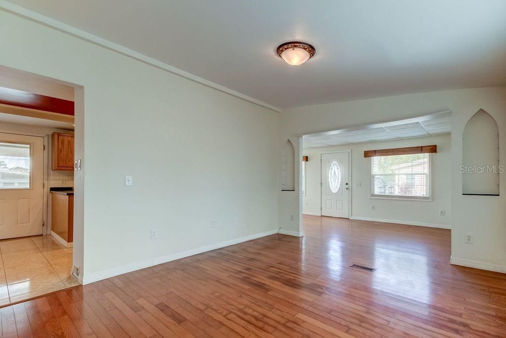 GULL-AIRE VILLAGE - Residential