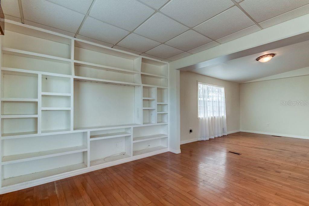 GULL-AIRE VILLAGE - Residential