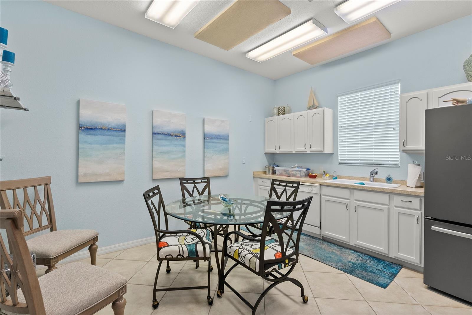 BLACKBURN HARBOR RESIDENCES - Residential