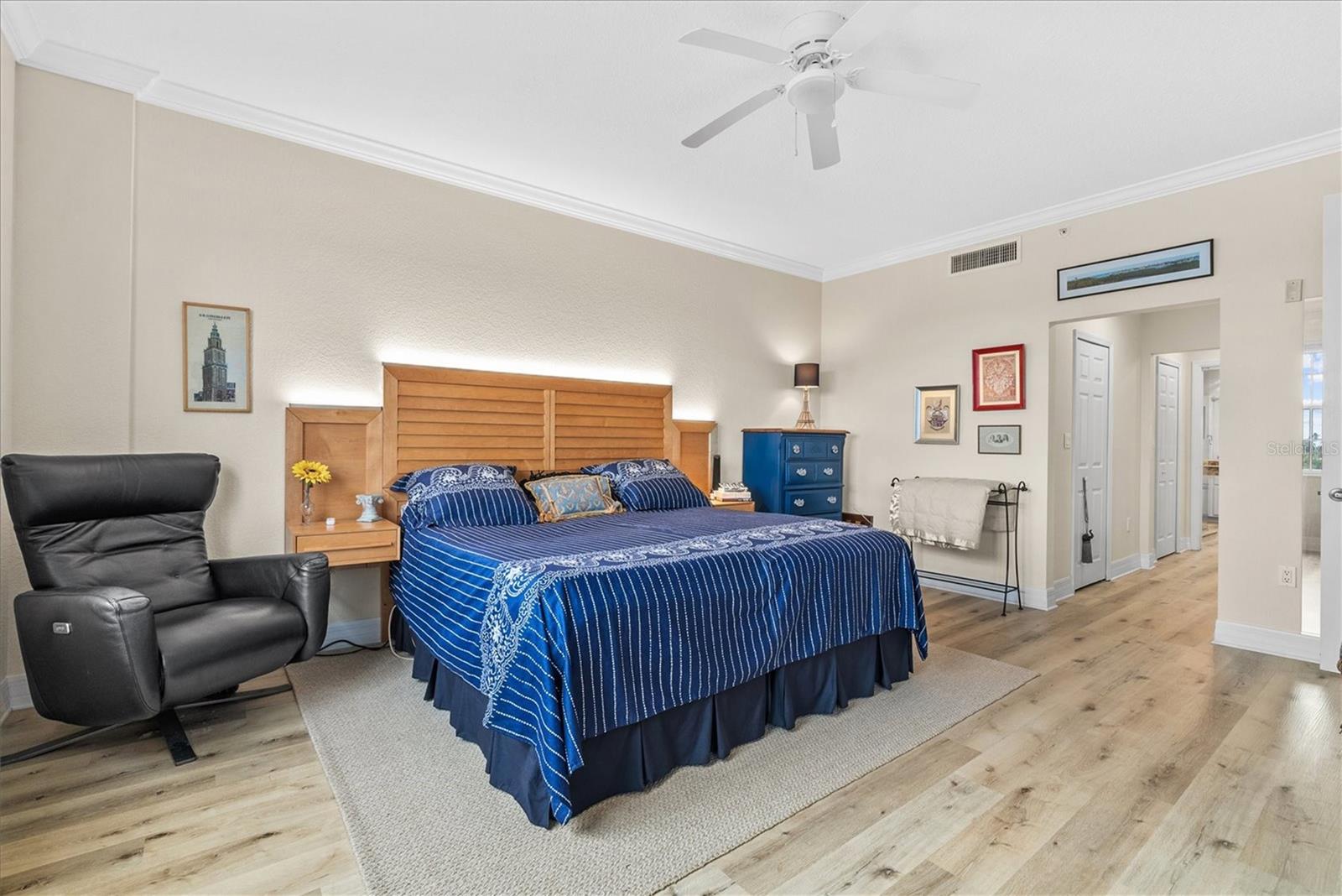 BLACKBURN HARBOR RESIDENCES - Residential