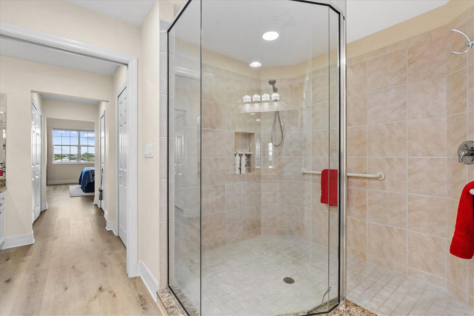 BLACKBURN HARBOR RESIDENCES - Residential