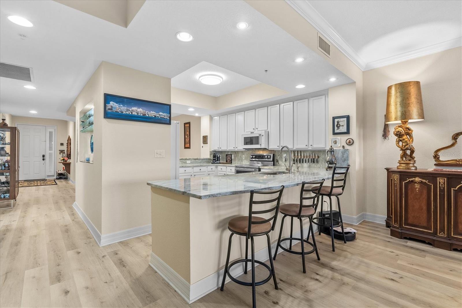 BLACKBURN HARBOR RESIDENCES - Residential