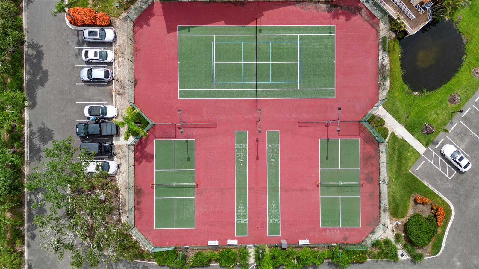 BLACKBURN HARBOR RESIDENCES - Residential