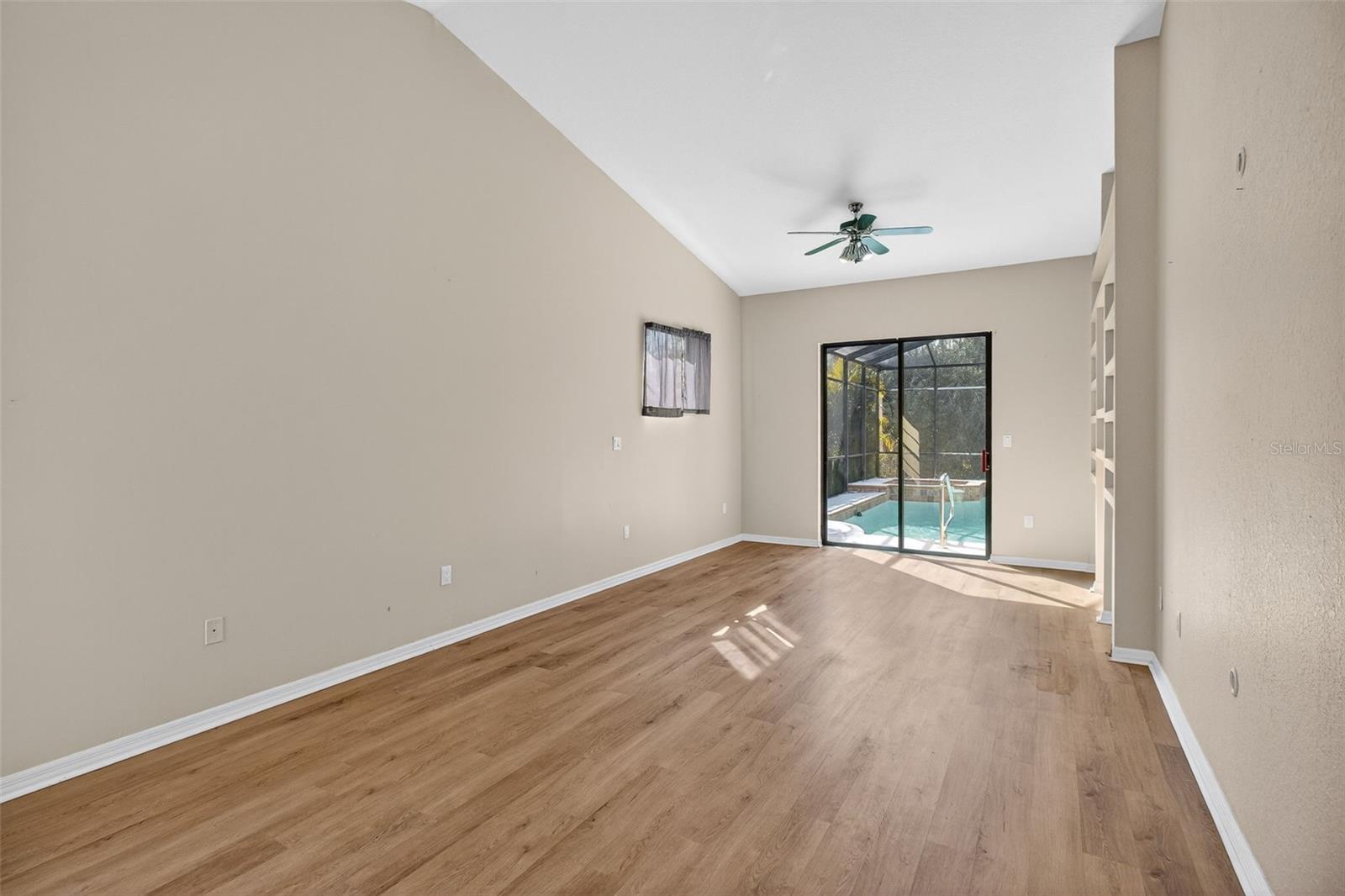 HUNTERS RIDGE - Residential