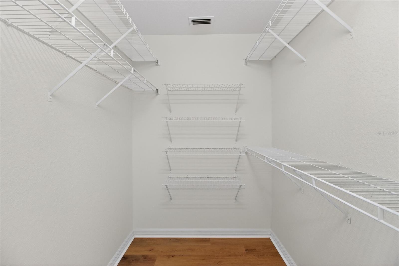 HUNTERS RIDGE - Residential