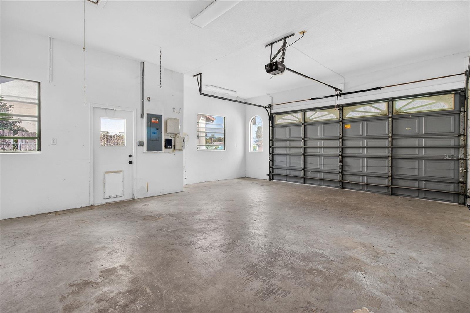 HUNTERS RIDGE - Residential