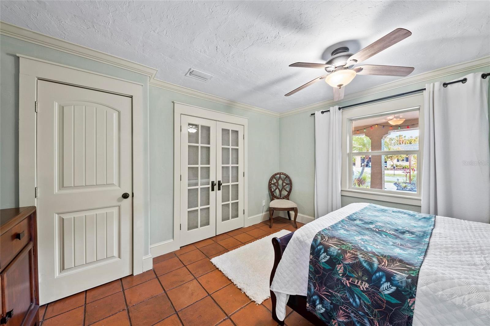 BAY HAVEN - Residential Income