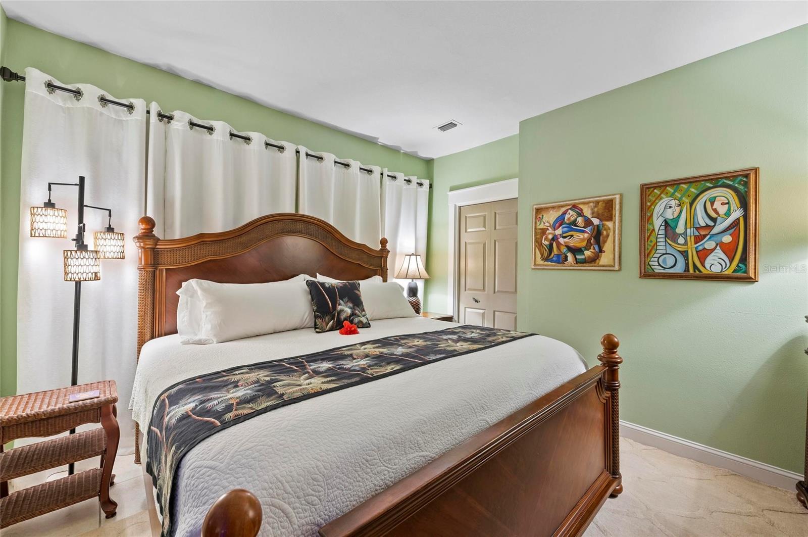 BAY HAVEN - Residential Income