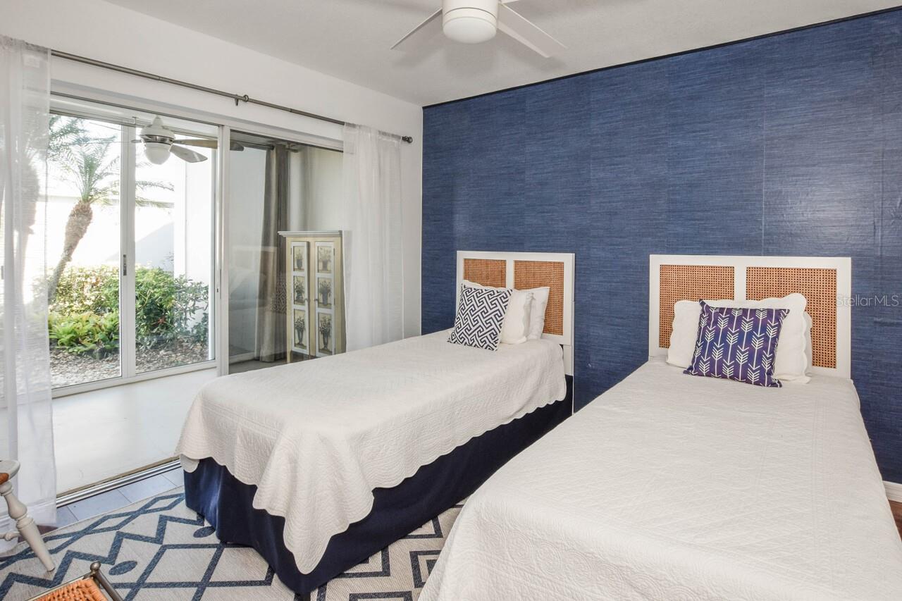 FARMINGTON VISTAS - Residential