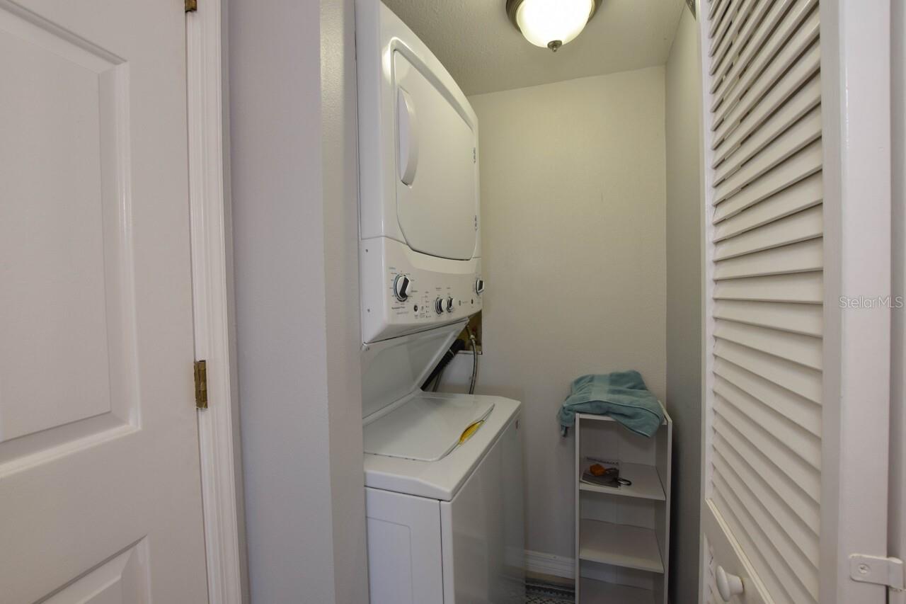 FARMINGTON VISTAS - Residential