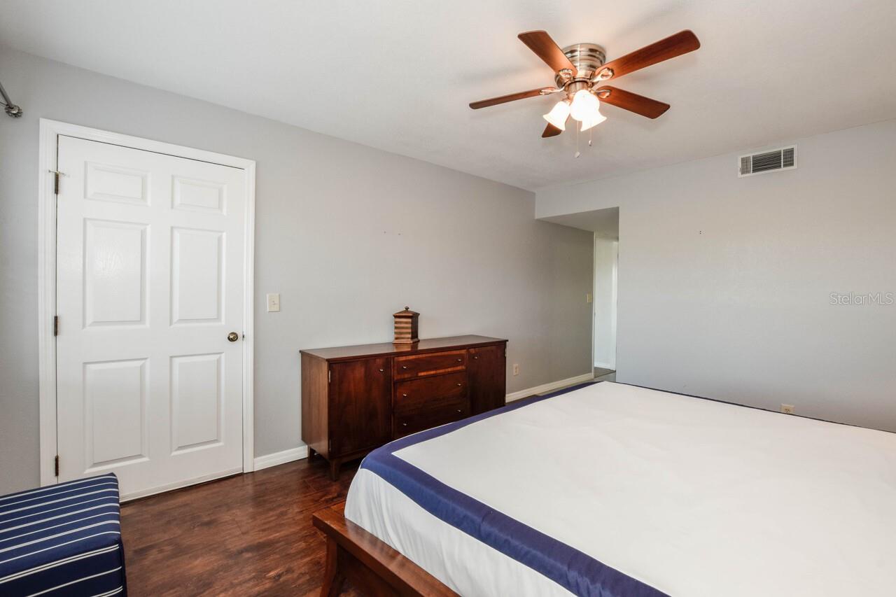 FARMINGTON VISTAS - Residential