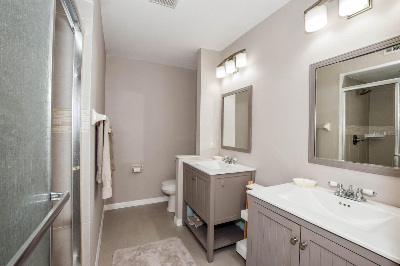 FARMINGTON VISTAS - Residential