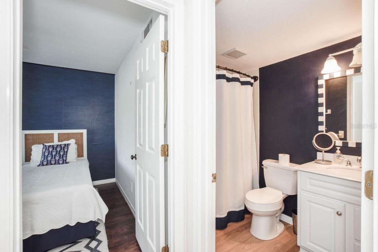 FARMINGTON VISTAS - Residential