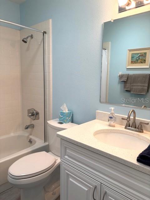 CAMBRIDGE A CONDOMINIUM REVISED UNIT TYPE B UNIT N - Residential