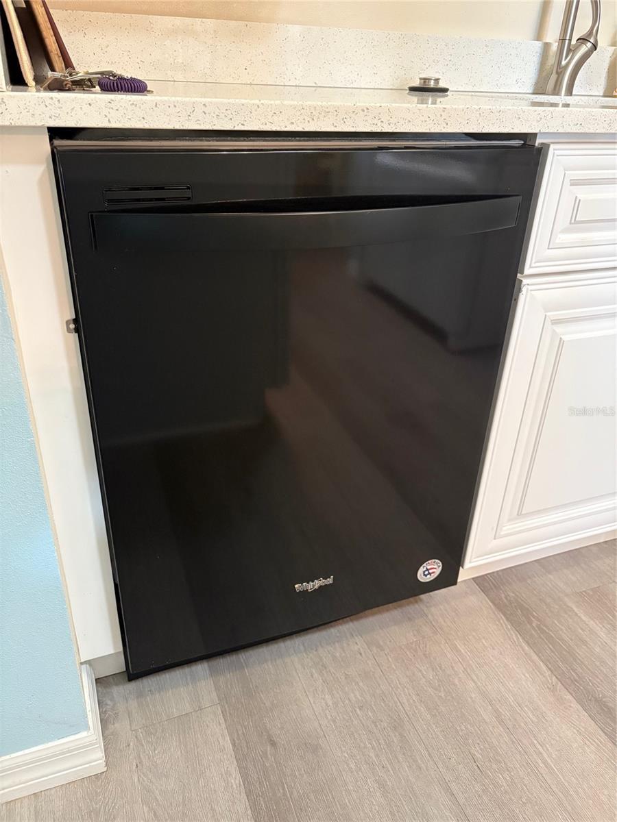 CAMBRIDGE A CONDOMINIUM REVISED UNIT TYPE B UNIT N - Residential