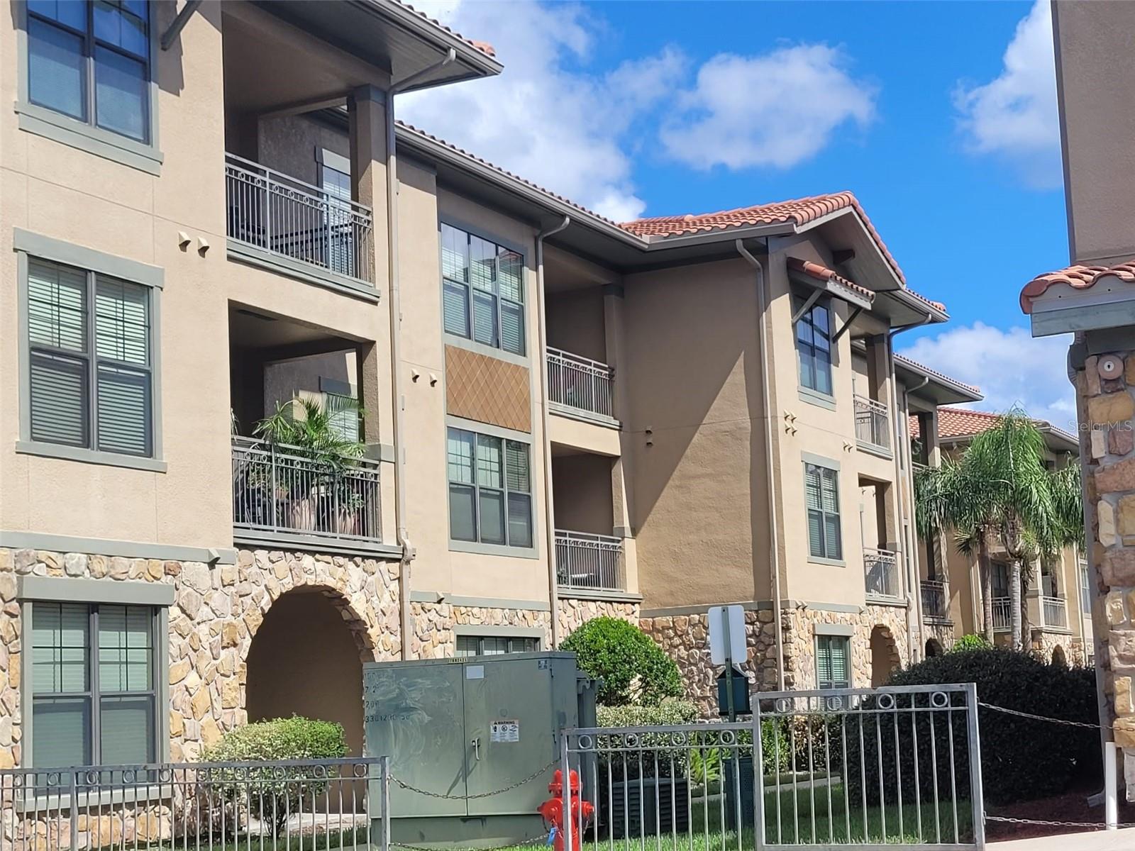 Beautifully Furnished 2 bedroom 2 bathroom 3rd floor condo with views overlooking the community pool. This condo is perfect for either short term rentals or making the unit your primary residence. It is located close to dining, groceries, and shopping with new businesses opening up frequently in the area. This resort-style community includes two community pools, kids pool with water playground, clubhouse with fitness center, game room and business center.