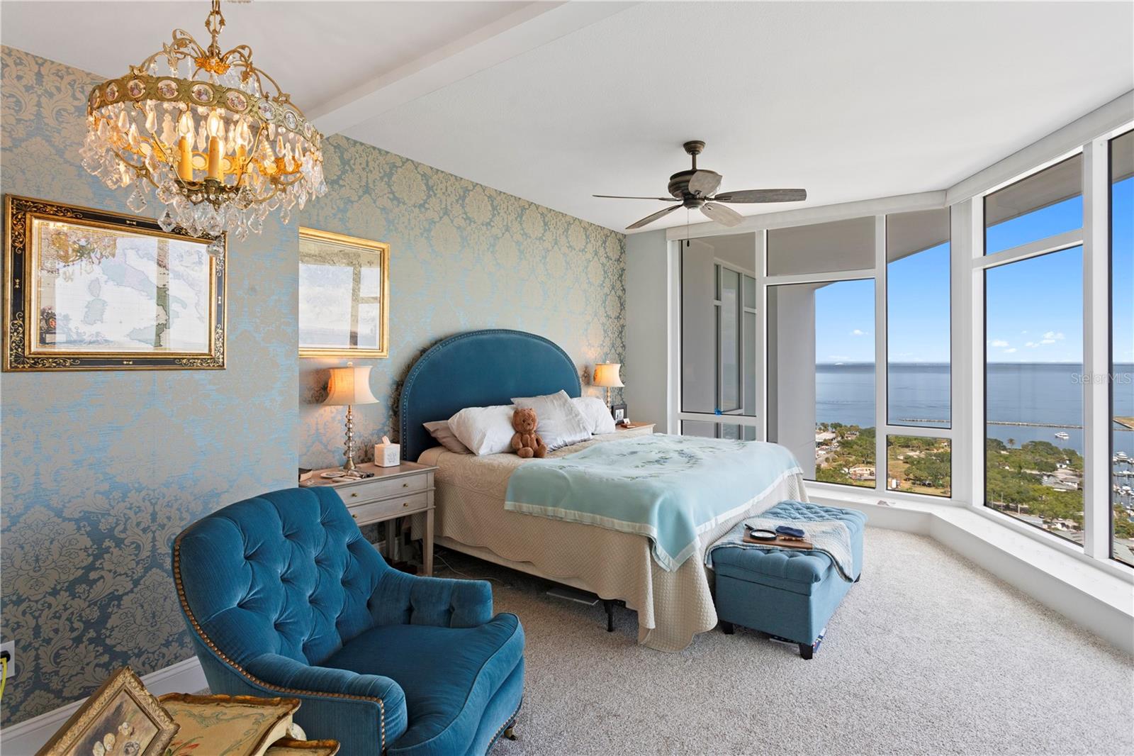 SIGNATURE PLACE CONDO - Residential