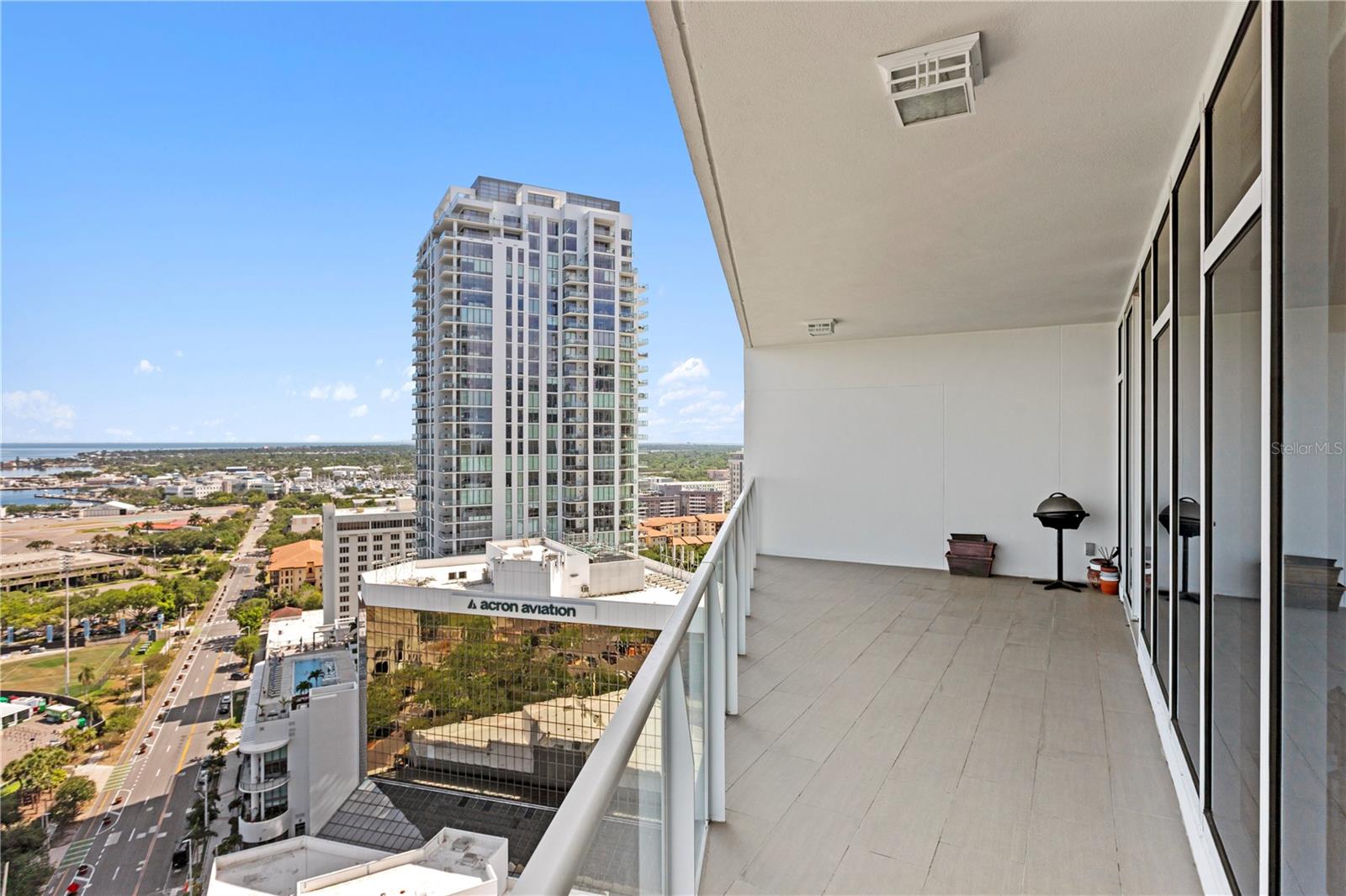 SIGNATURE PLACE CONDO - Residential
