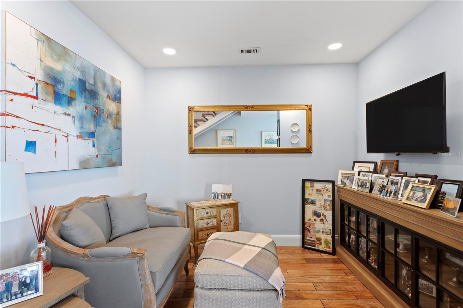 SIGNATURE PLACE CONDO - Residential