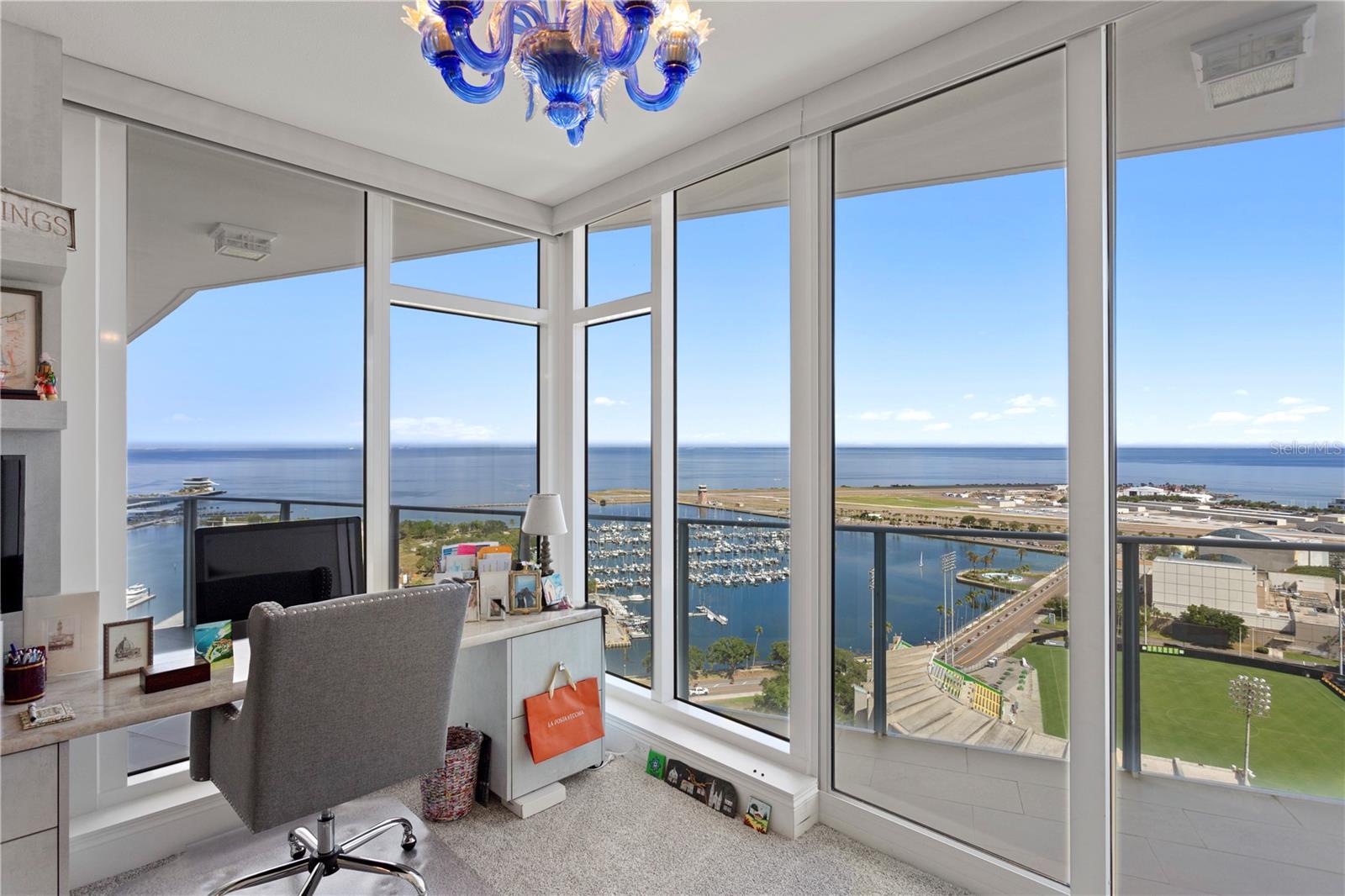 SIGNATURE PLACE CONDO - Residential