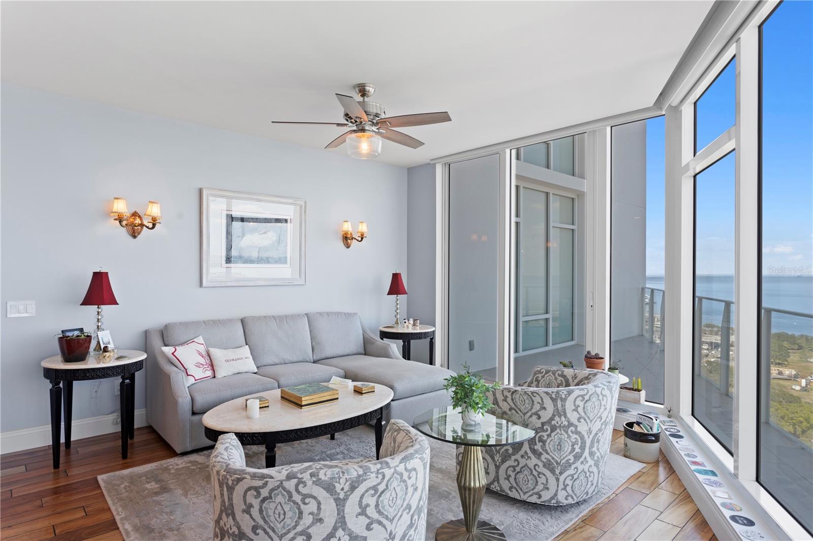 SIGNATURE PLACE CONDO - Residential