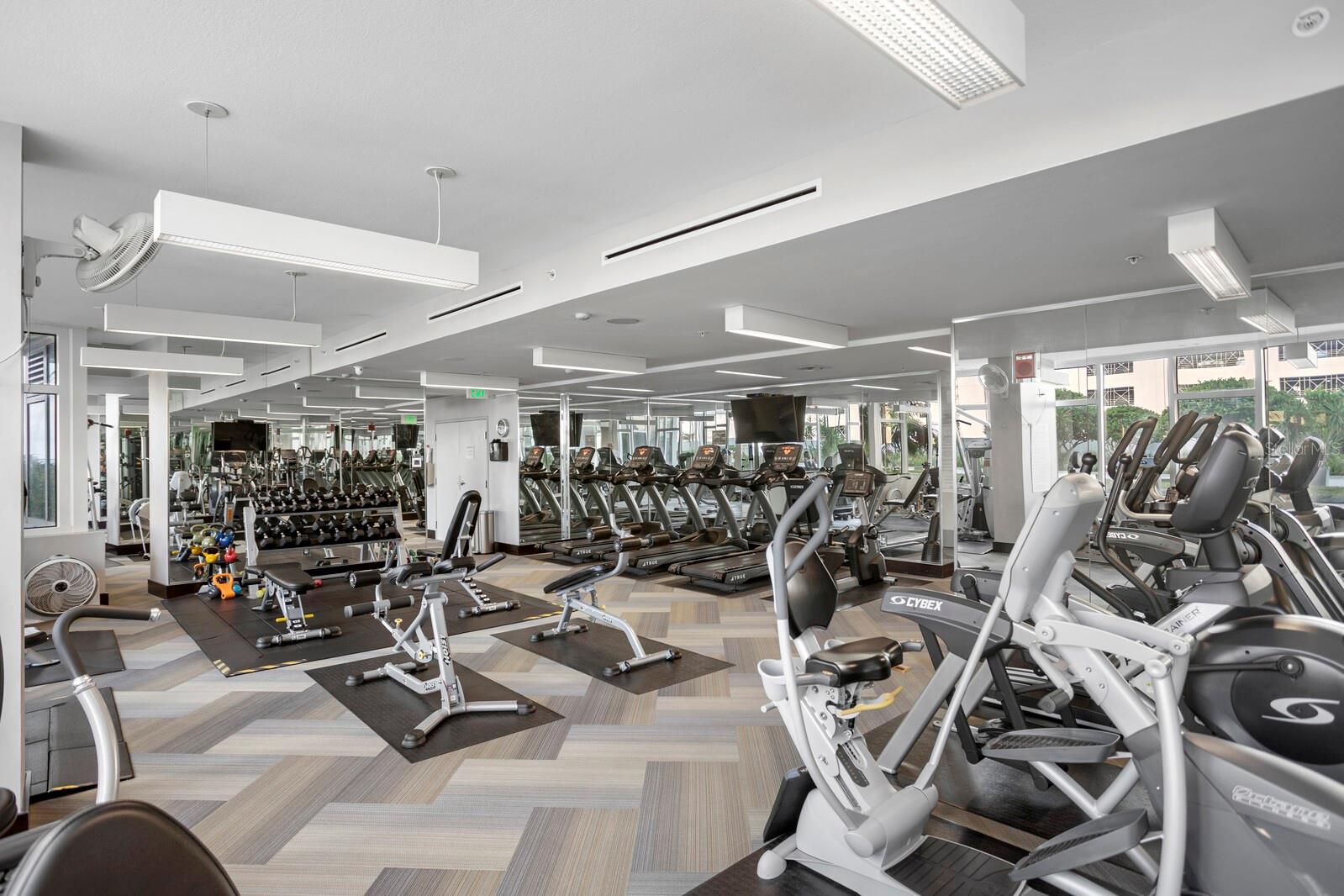 SIGNATURE PLACE CONDO - Residential