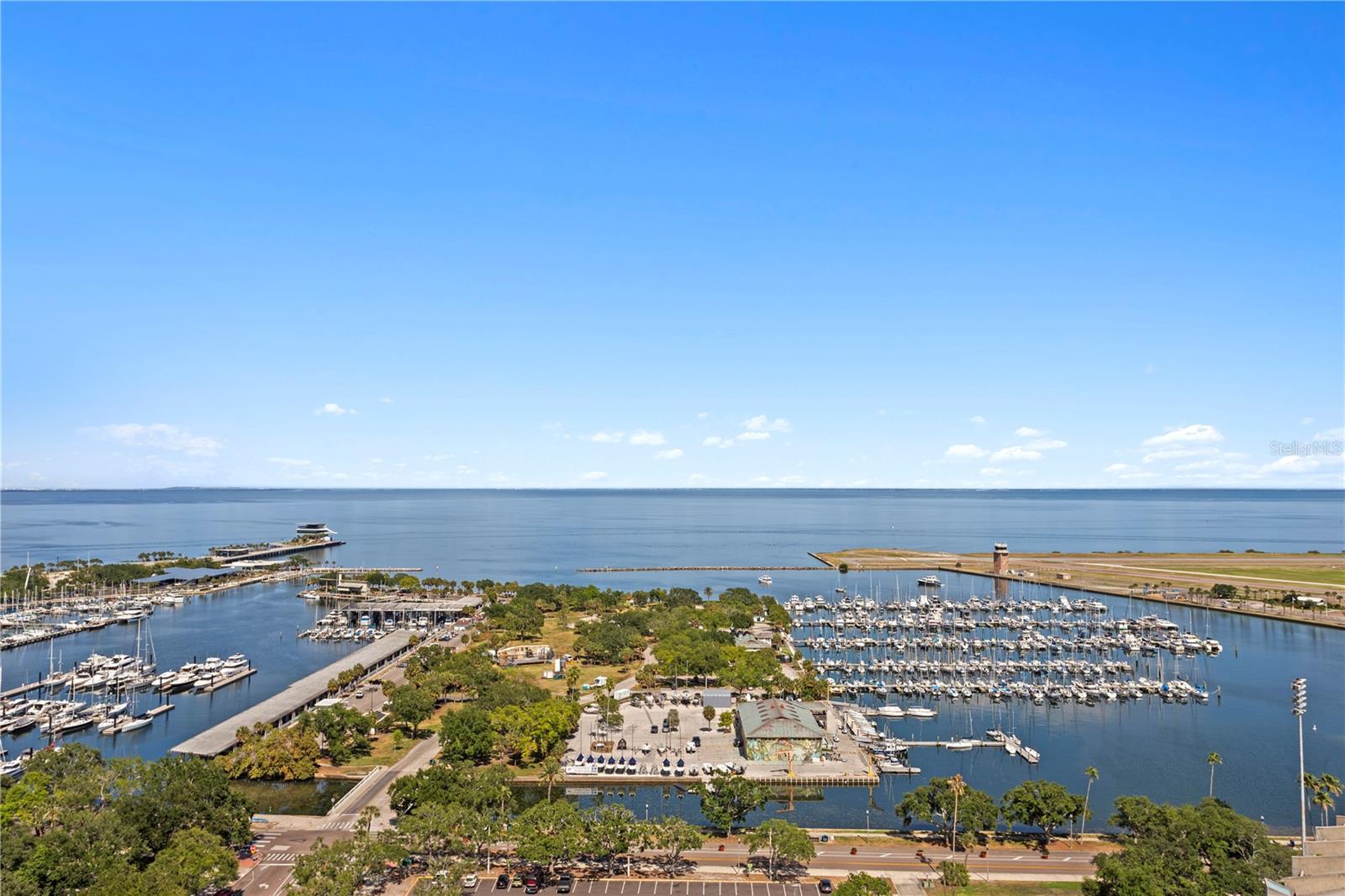 SIGNATURE PLACE CONDO - Residential