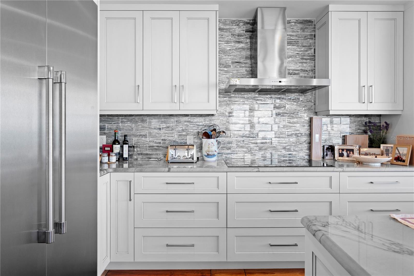 SIGNATURE PLACE CONDO - Residential