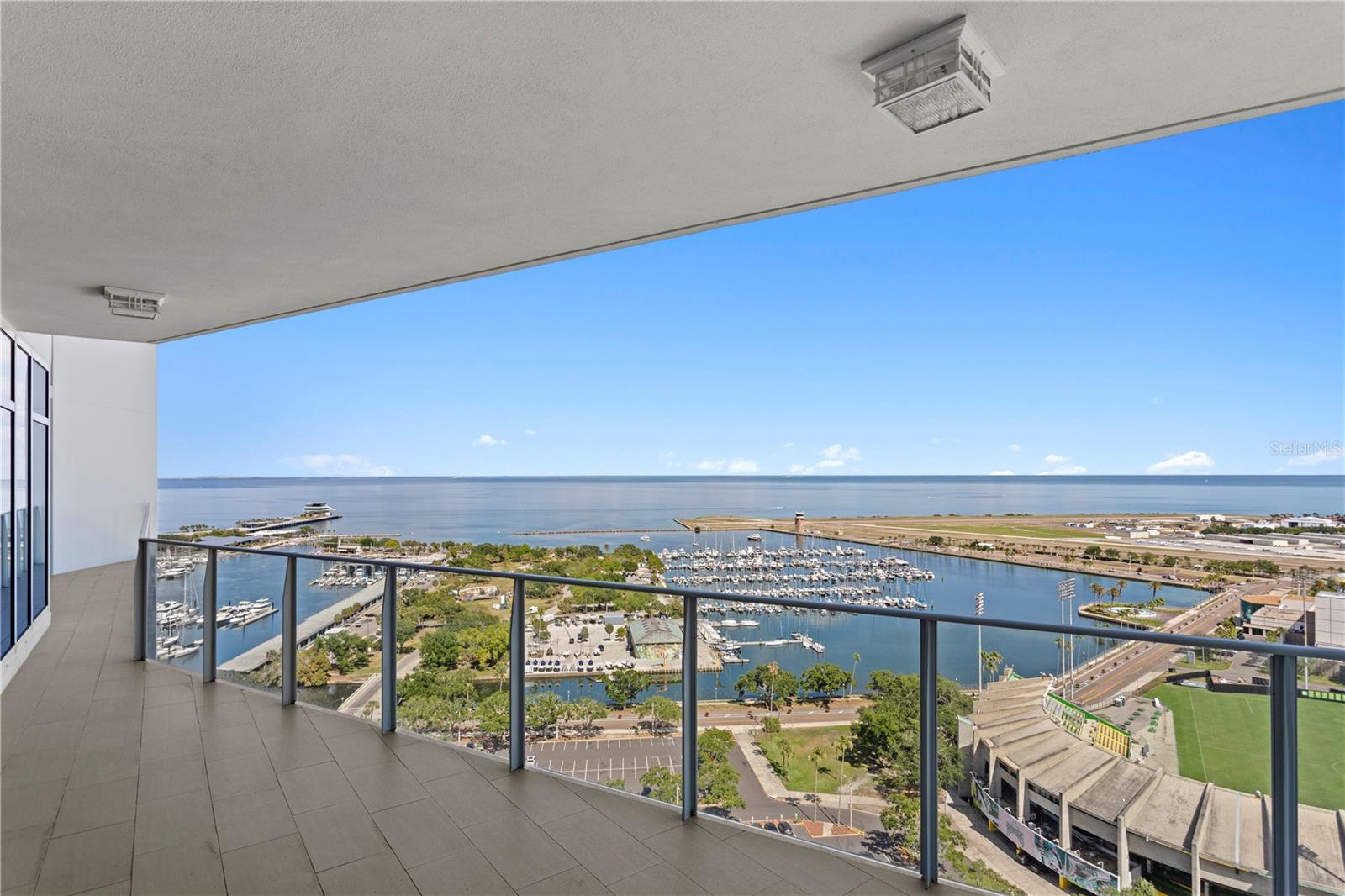 SIGNATURE PLACE CONDO - Residential