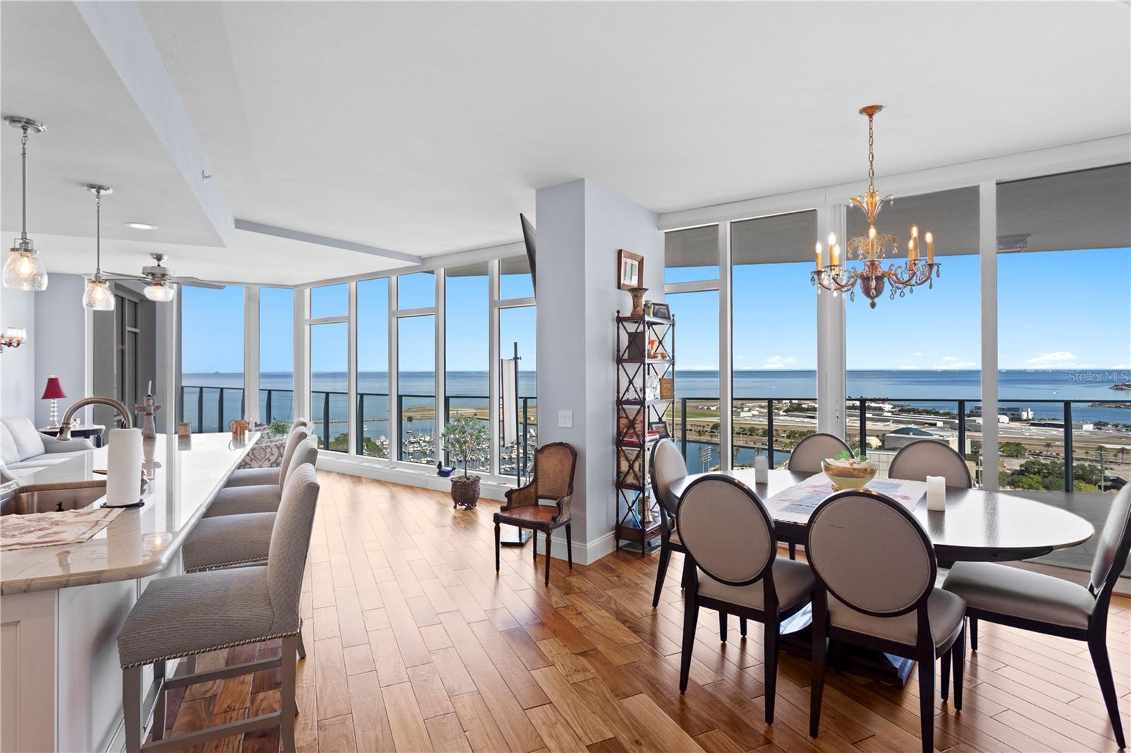 SIGNATURE PLACE CONDO - Residential