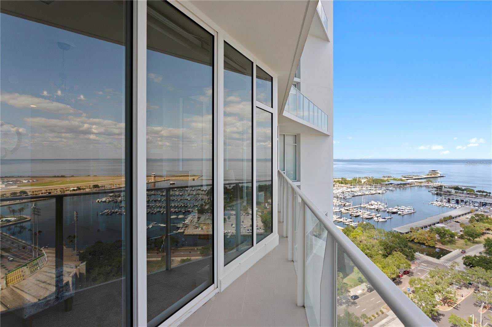 SIGNATURE PLACE CONDO - Residential