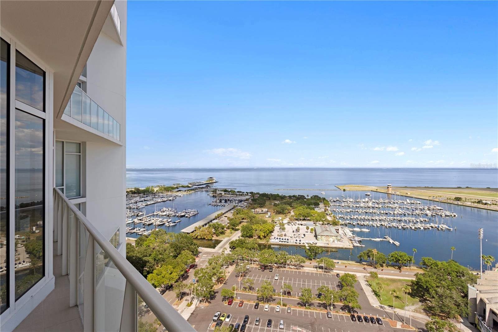 SIGNATURE PLACE CONDO - Residential