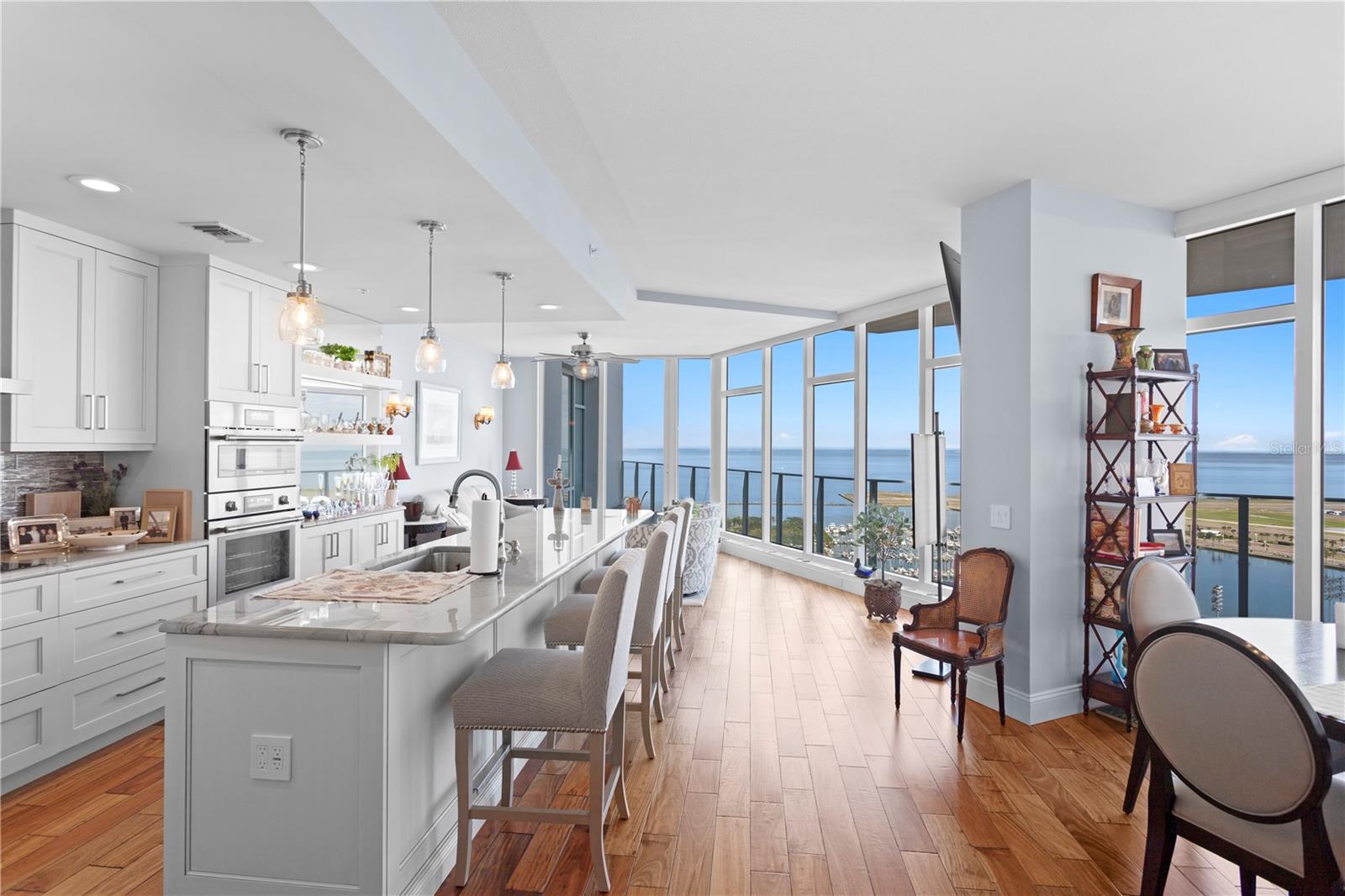 SIGNATURE PLACE CONDO - Residential
