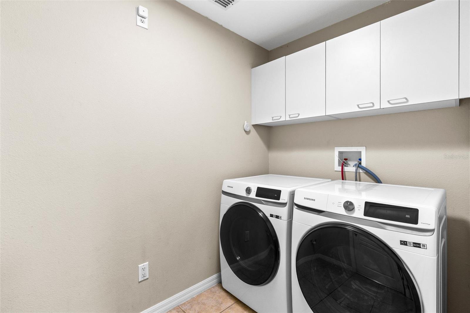 VISTA LAKES VILLAGE - Residential