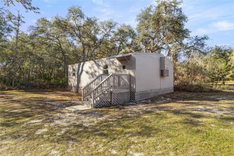 Tiny photo for 11921 SE 169th Avenue Road, Ocklawaha, FL 32179 (MLS # OM715583)