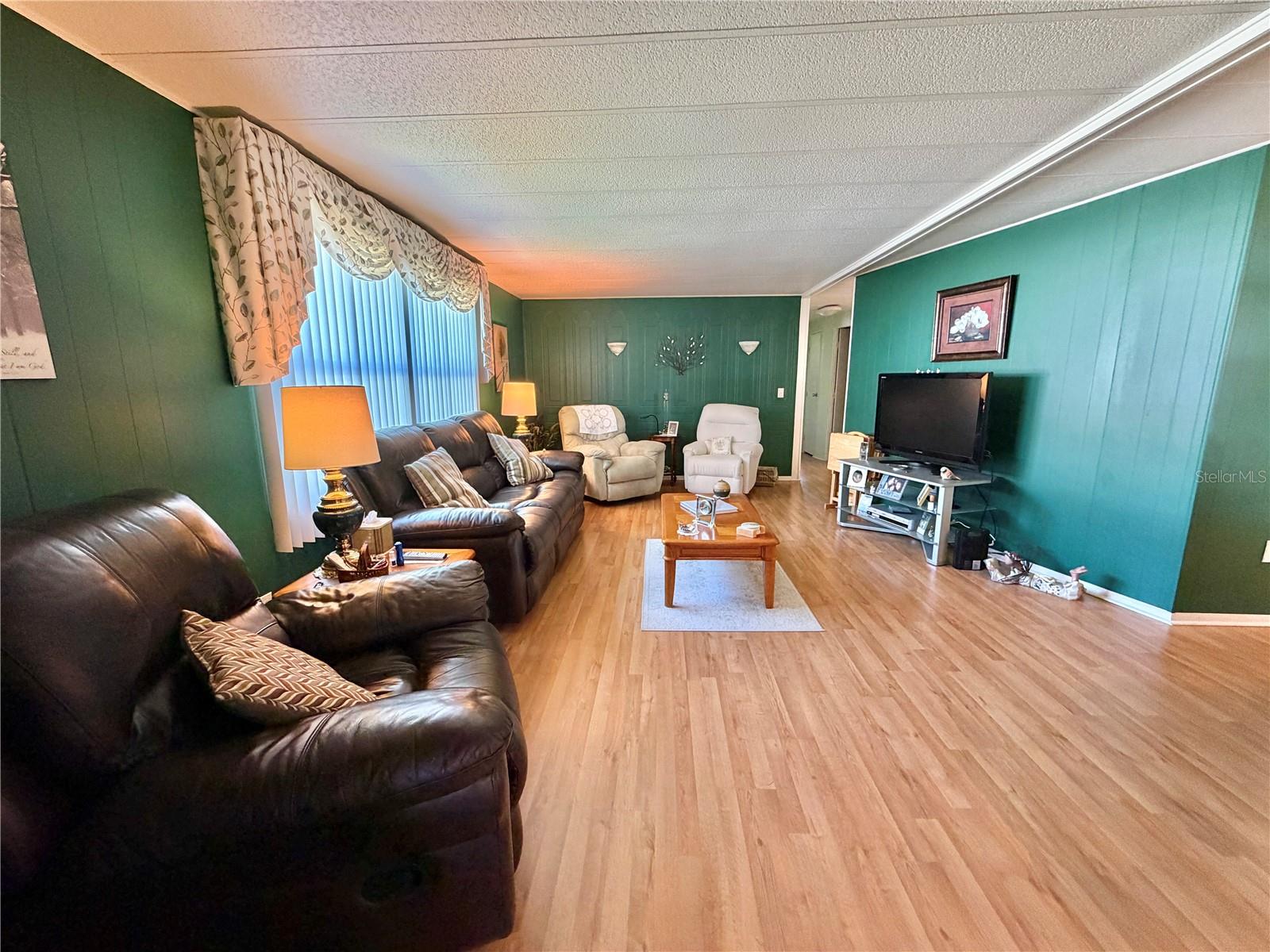 HAWTHORNE AT LEESBURG A COOP - Residential