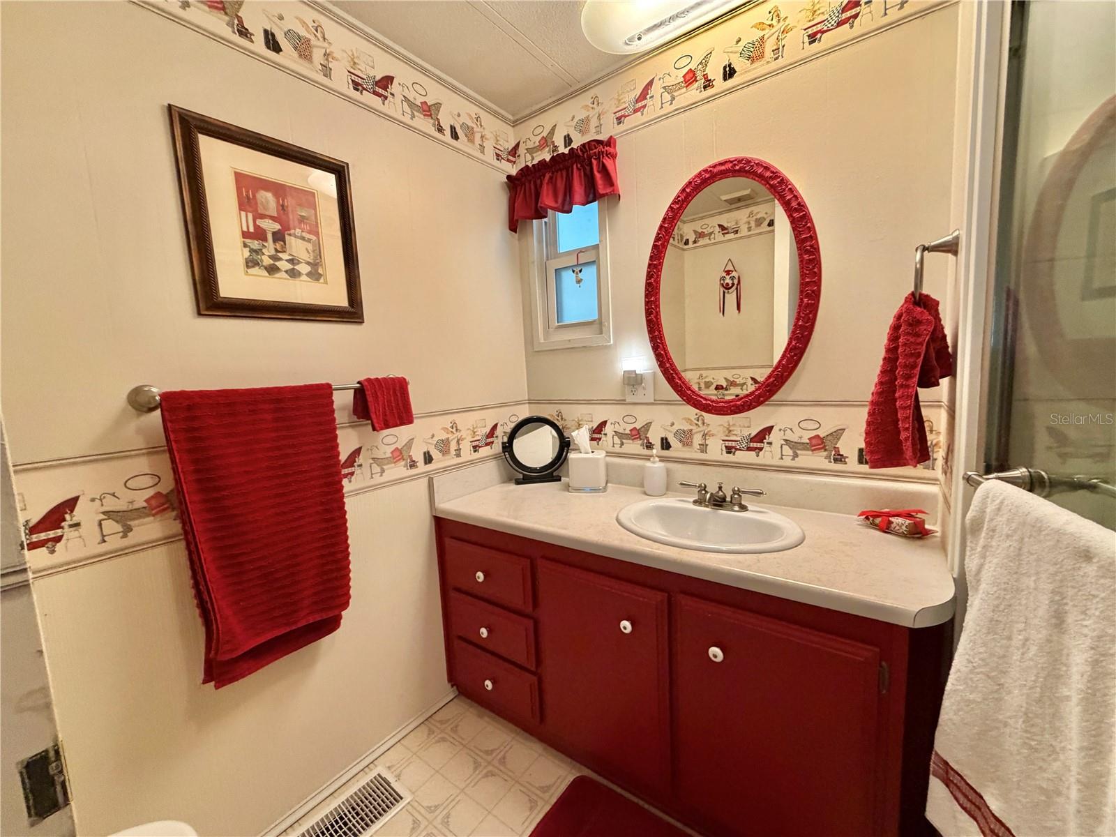 HAWTHORNE AT LEESBURG A COOP - Residential