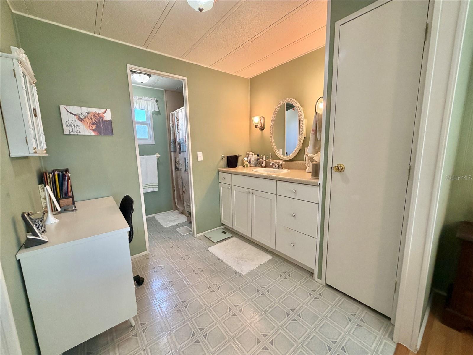 HAWTHORNE AT LEESBURG A COOP - Residential