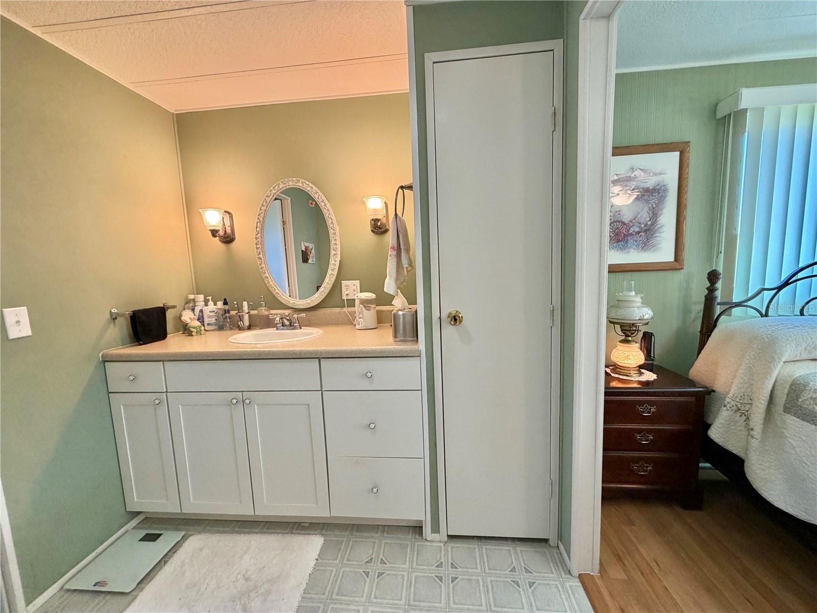 HAWTHORNE AT LEESBURG A COOP - Residential