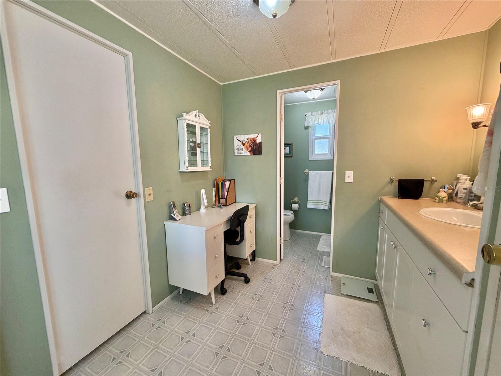 HAWTHORNE AT LEESBURG A COOP - Residential