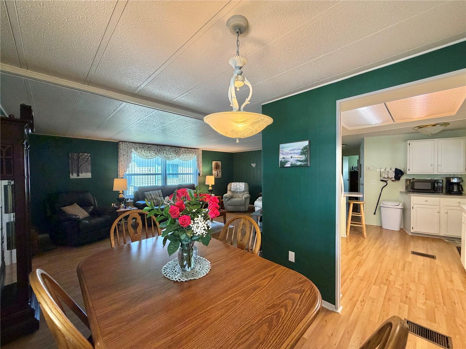 HAWTHORNE AT LEESBURG A COOP - Residential