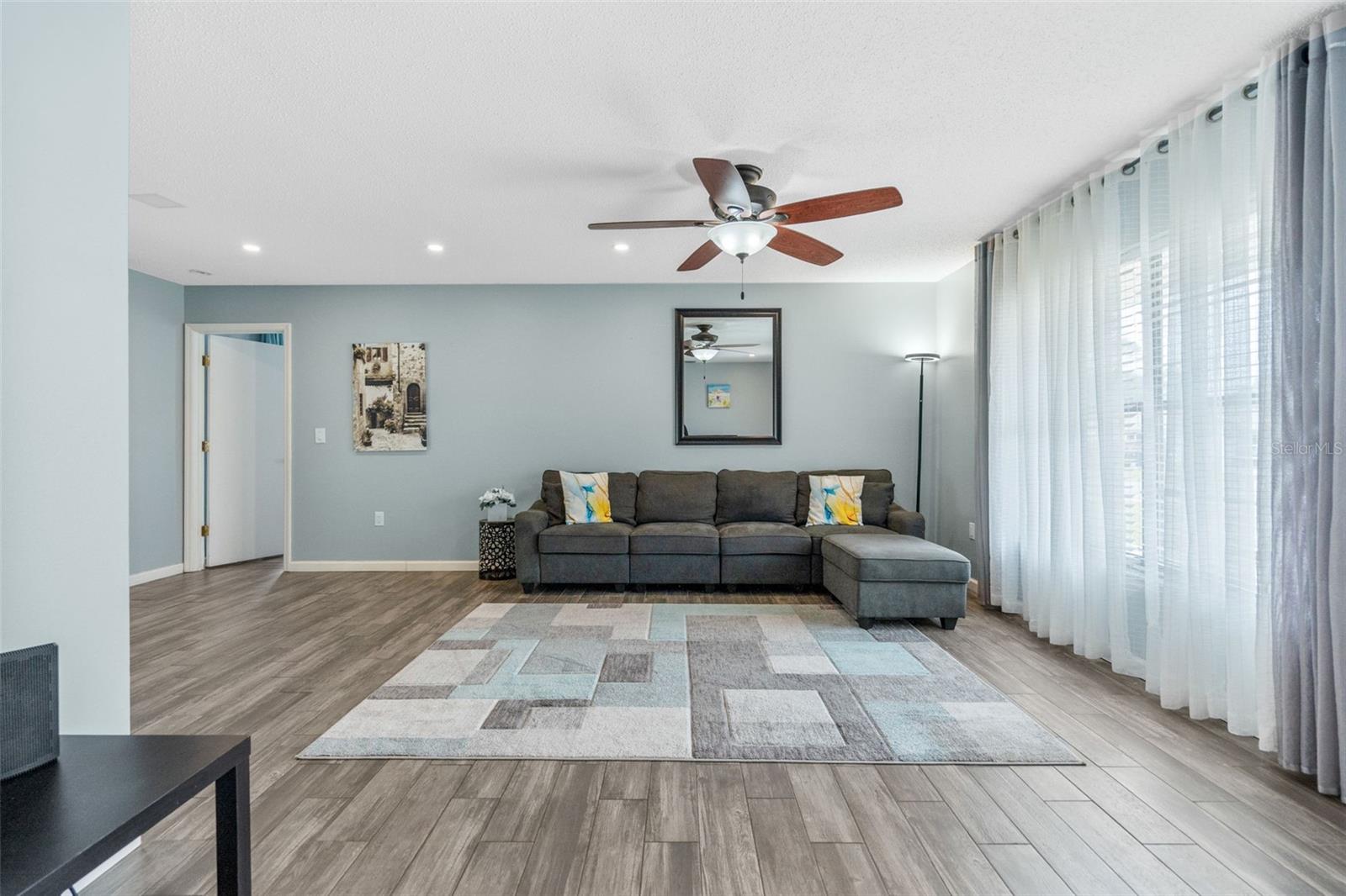 Search Properties for Sale 4 816 WABASH ROAD