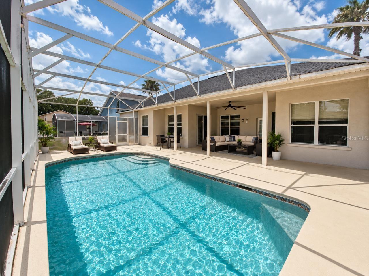 HAMPTON ESTATES - Residential
