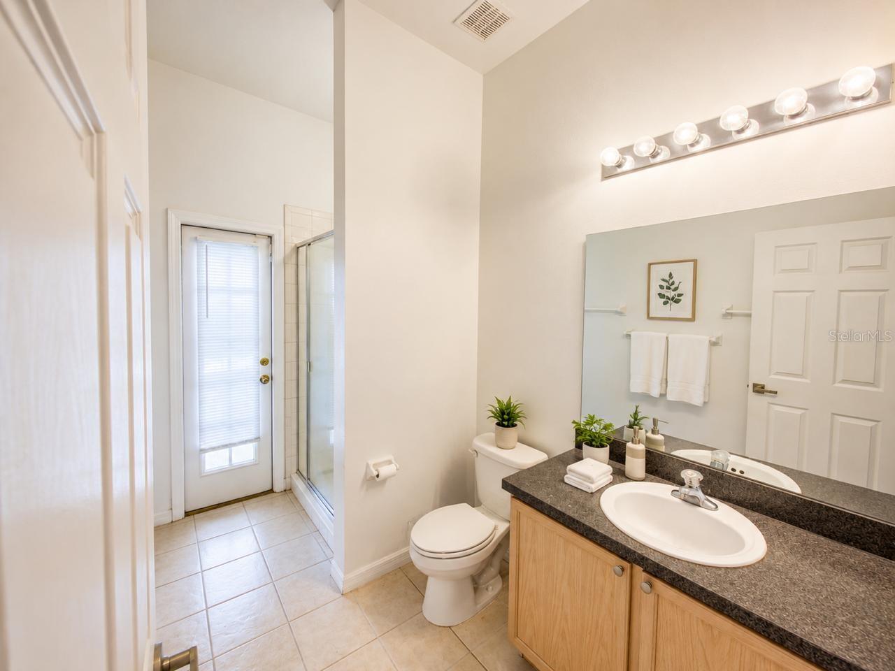 HAMPTON ESTATES - Residential